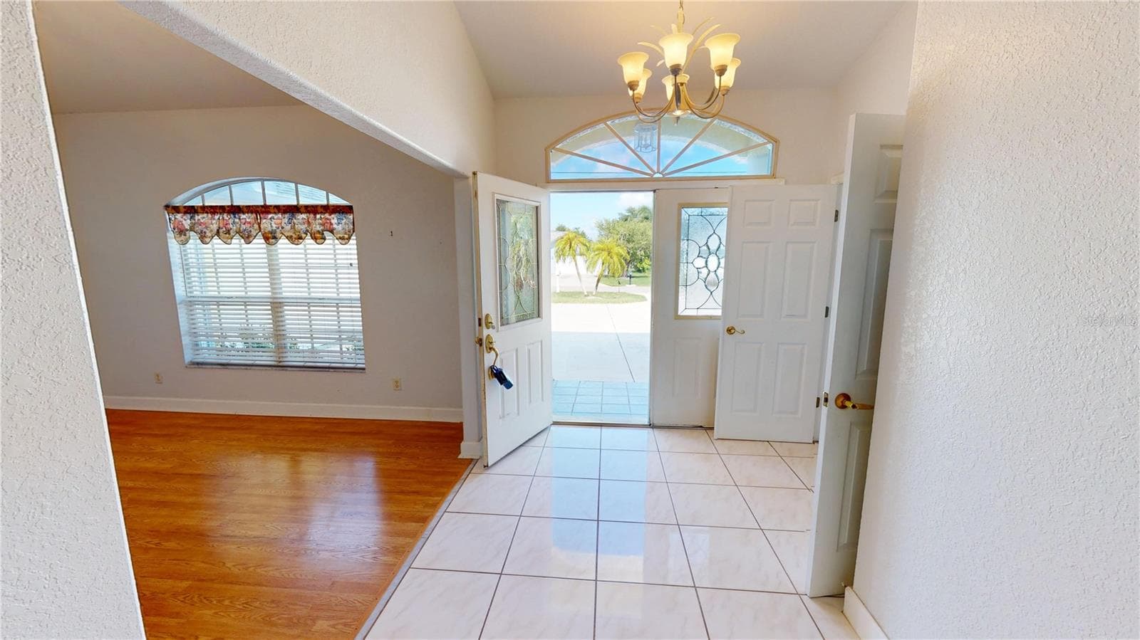Foyer - 2244 MAURITANIA RD, PUNTA GORDA
