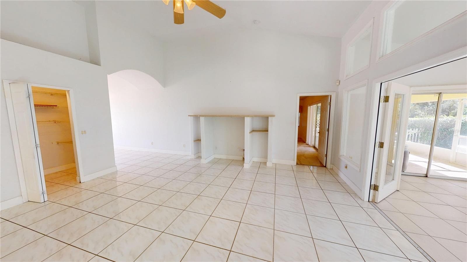 Great Room w/storage closet - 2244 MAURITANIA RD, PUNTA GORDA