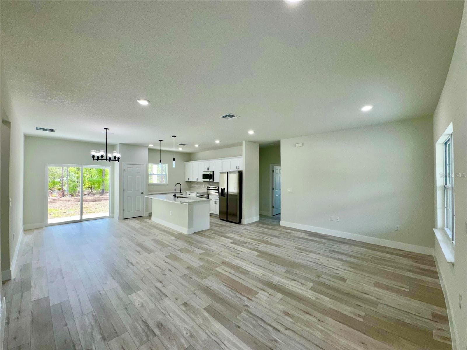 MODEL HOME - 7222 N LIME DR, CITRUS SPRINGS