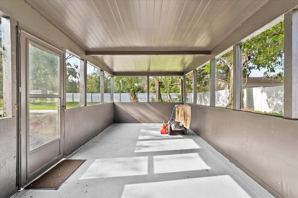 Back Porch - 504 PRADO PL, LAKELAND