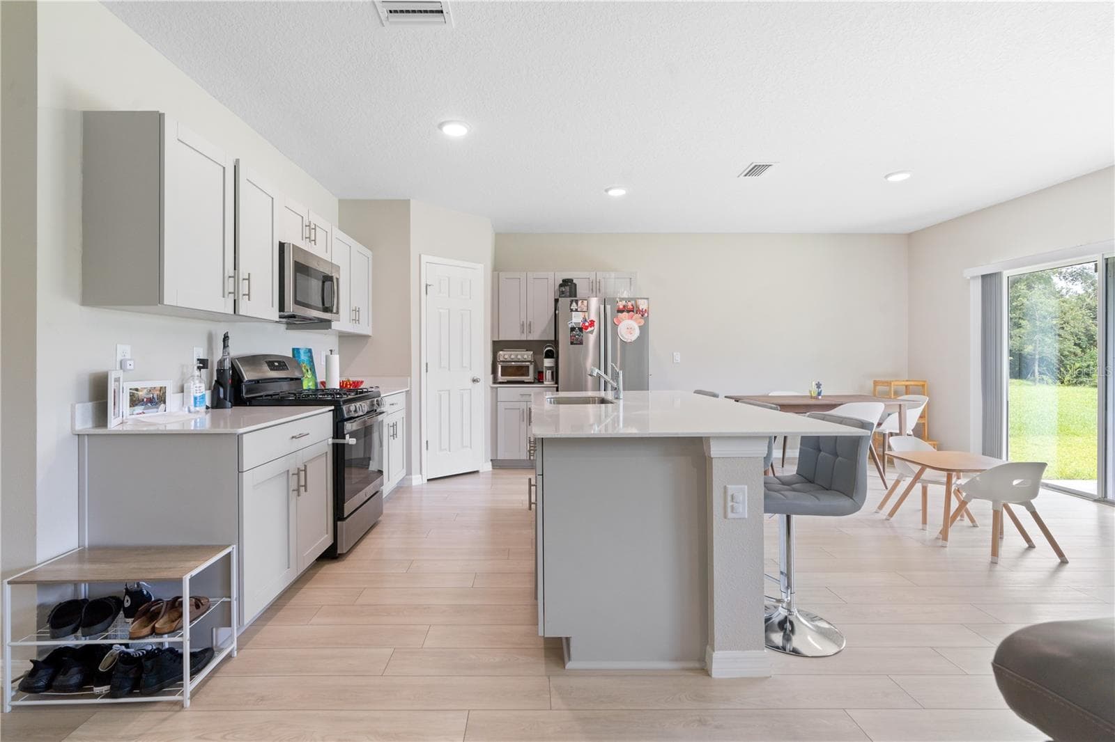 Single Family Residence at 5528 SUMMER SUNSET DR, APOLLO BEACH, photo 17 of 41