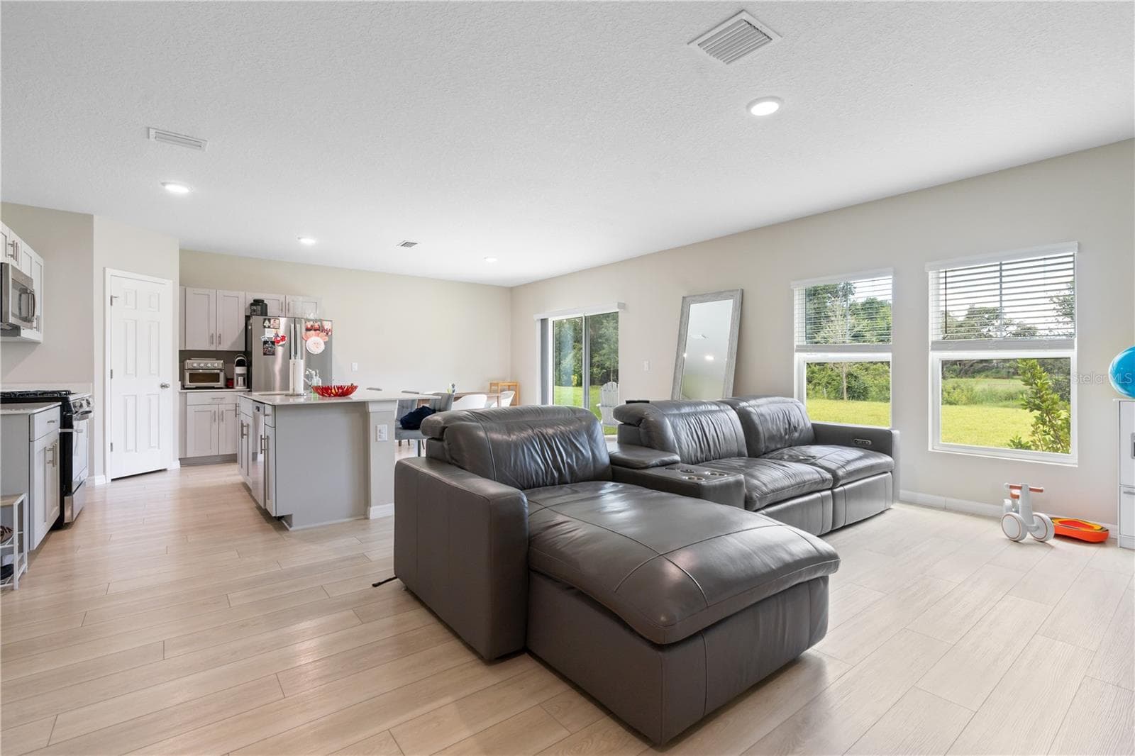 Single Family Residence at 5528 SUMMER SUNSET DR, APOLLO BEACH, photo 19 of 41