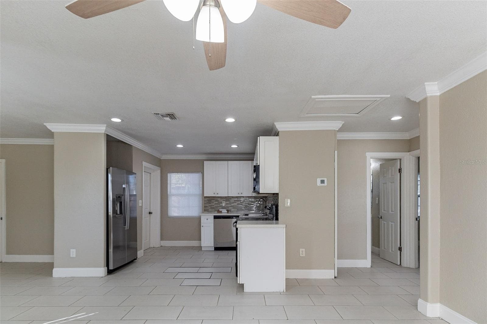 Single Family Residence at 4933 BALBOA DR, ORLANDO, photo 4 of 30