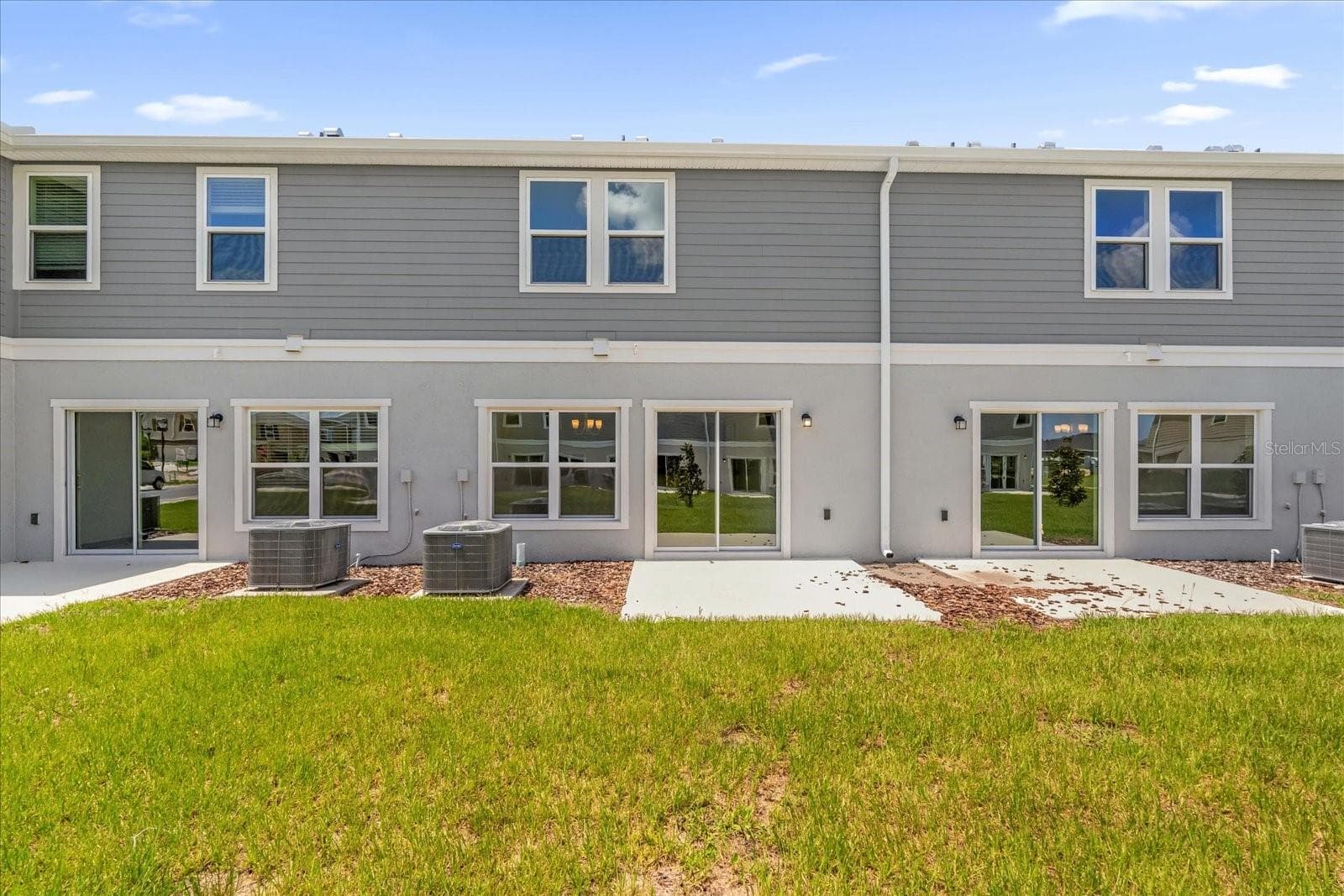Townhouse at 399 SEQUOIA DR, LAKE WALES, photo 5 of 8