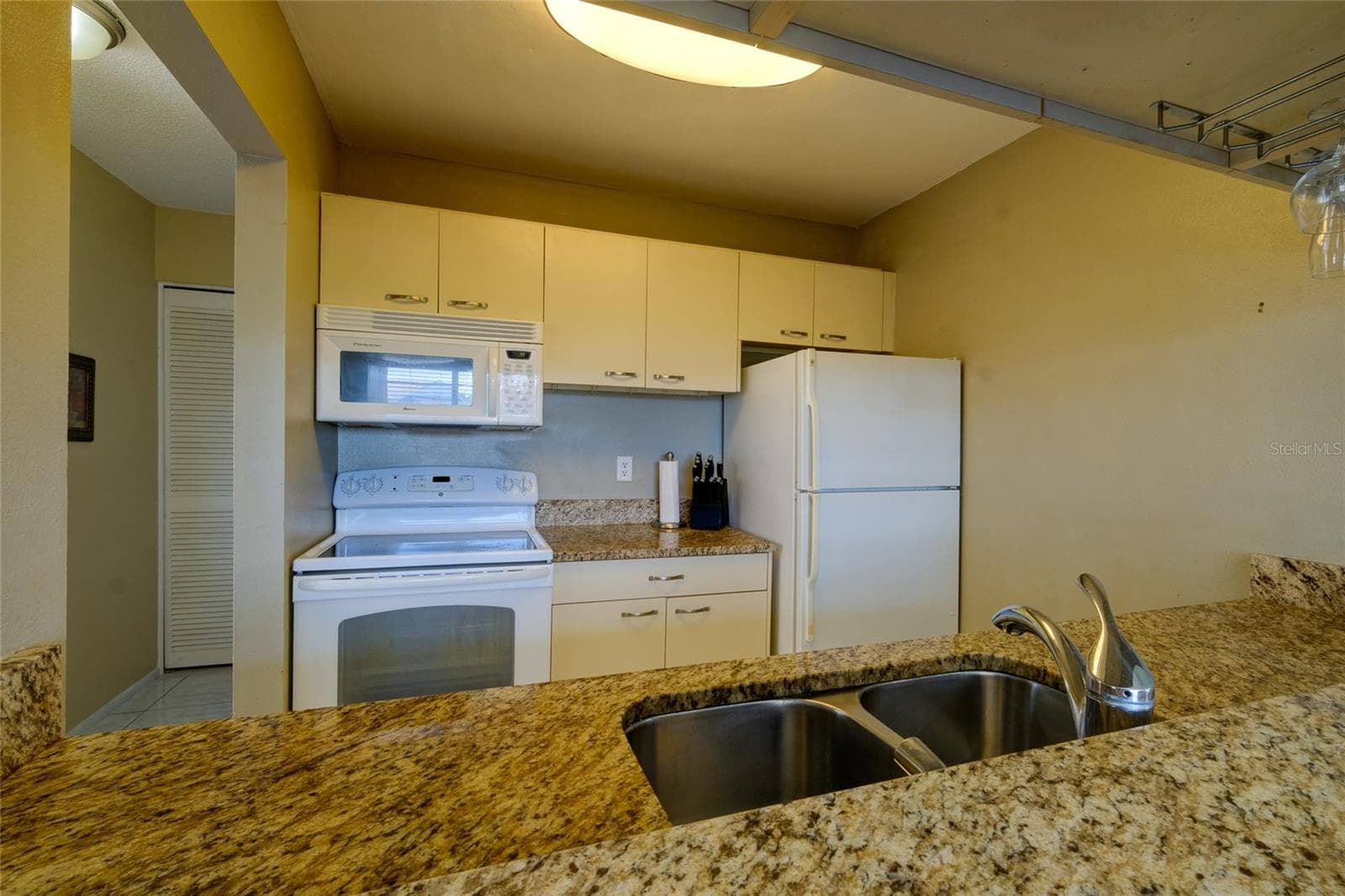 Condominium at 3539 59TH AVE W #3539, BRADENTON, photo 6 of 39