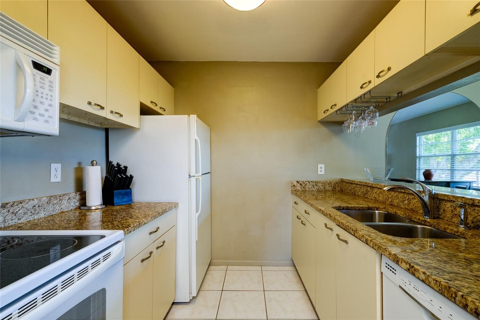 Condominium at 3539 59TH AVE W #3539, BRADENTON, photo 16 of 39