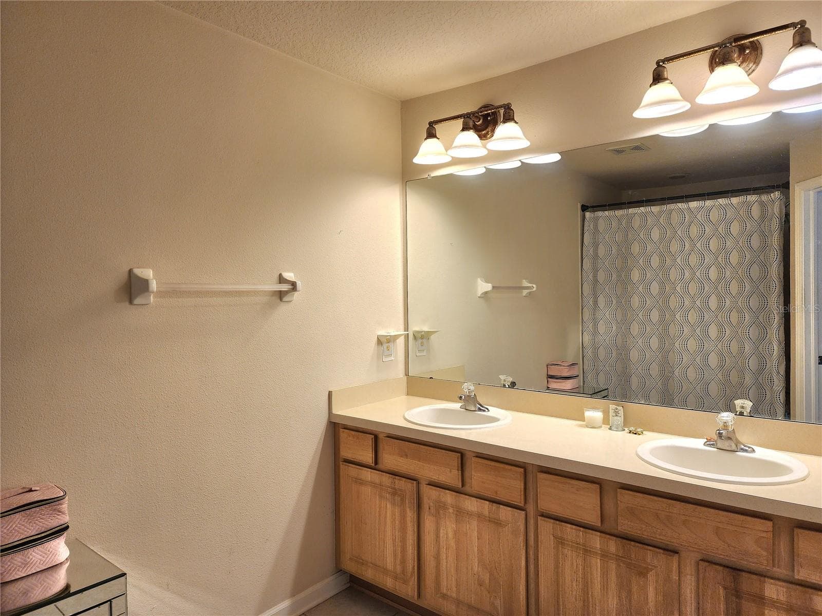 Townhouse at 26541 CHIMNEY SPIRE LN, WESLEY CHAPEL, photo 12 of 22