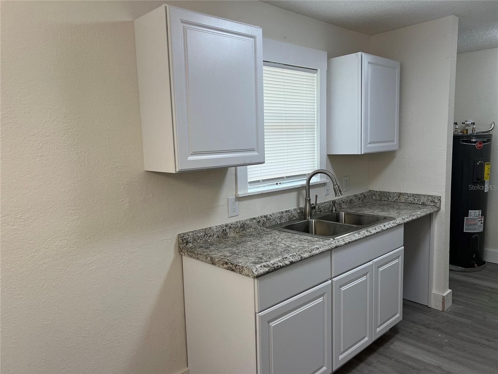 Kitchen - 1 - 2075 DIXIE AVE, SANFORD