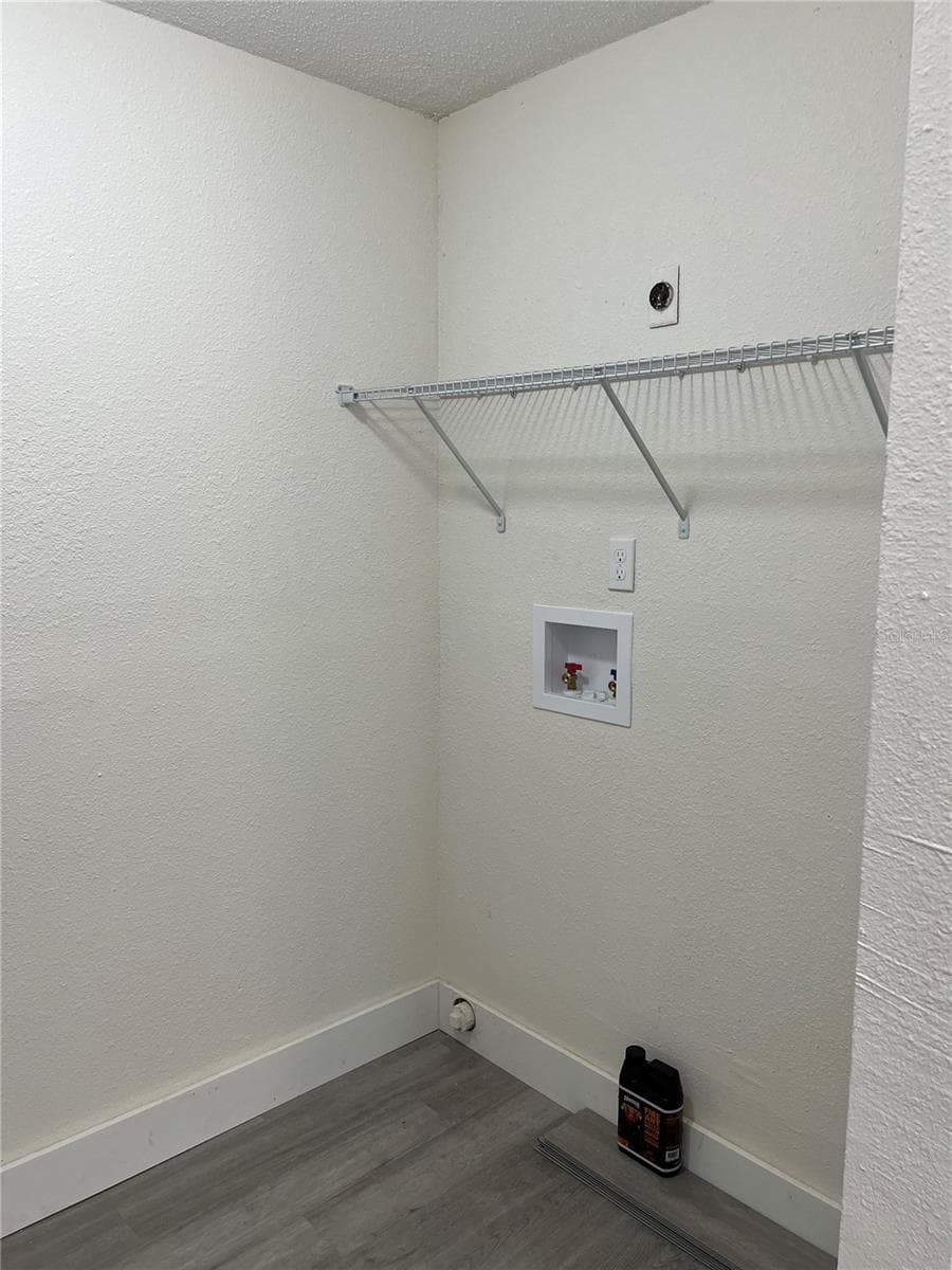 Laundry / Pantry Area - 2075 DIXIE AVE, SANFORD