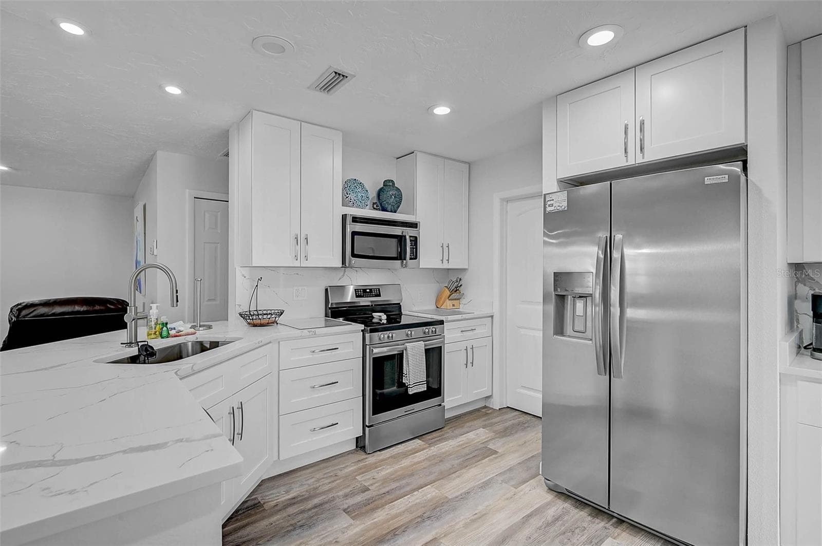 Villa at 6308 MIDNIGHT PASS RD #6, SARASOTA, photo 28 of 53