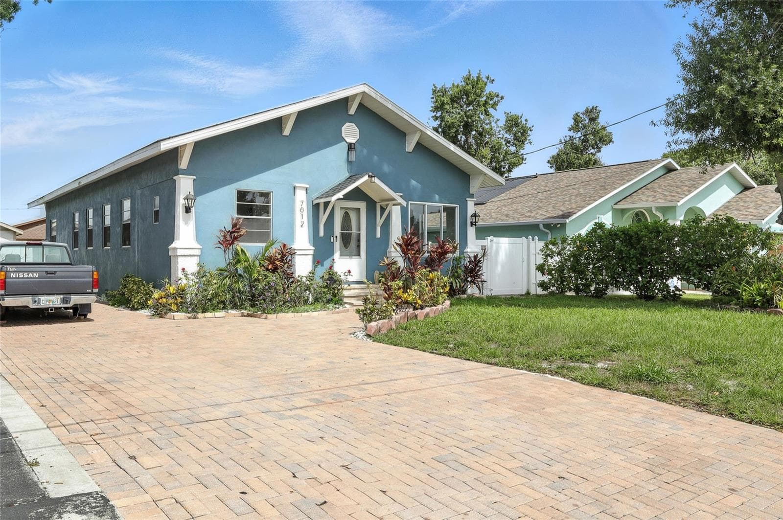 Single Family Residence at 7012 N HUBERT AVE, TAMPA, photo 4 of 33