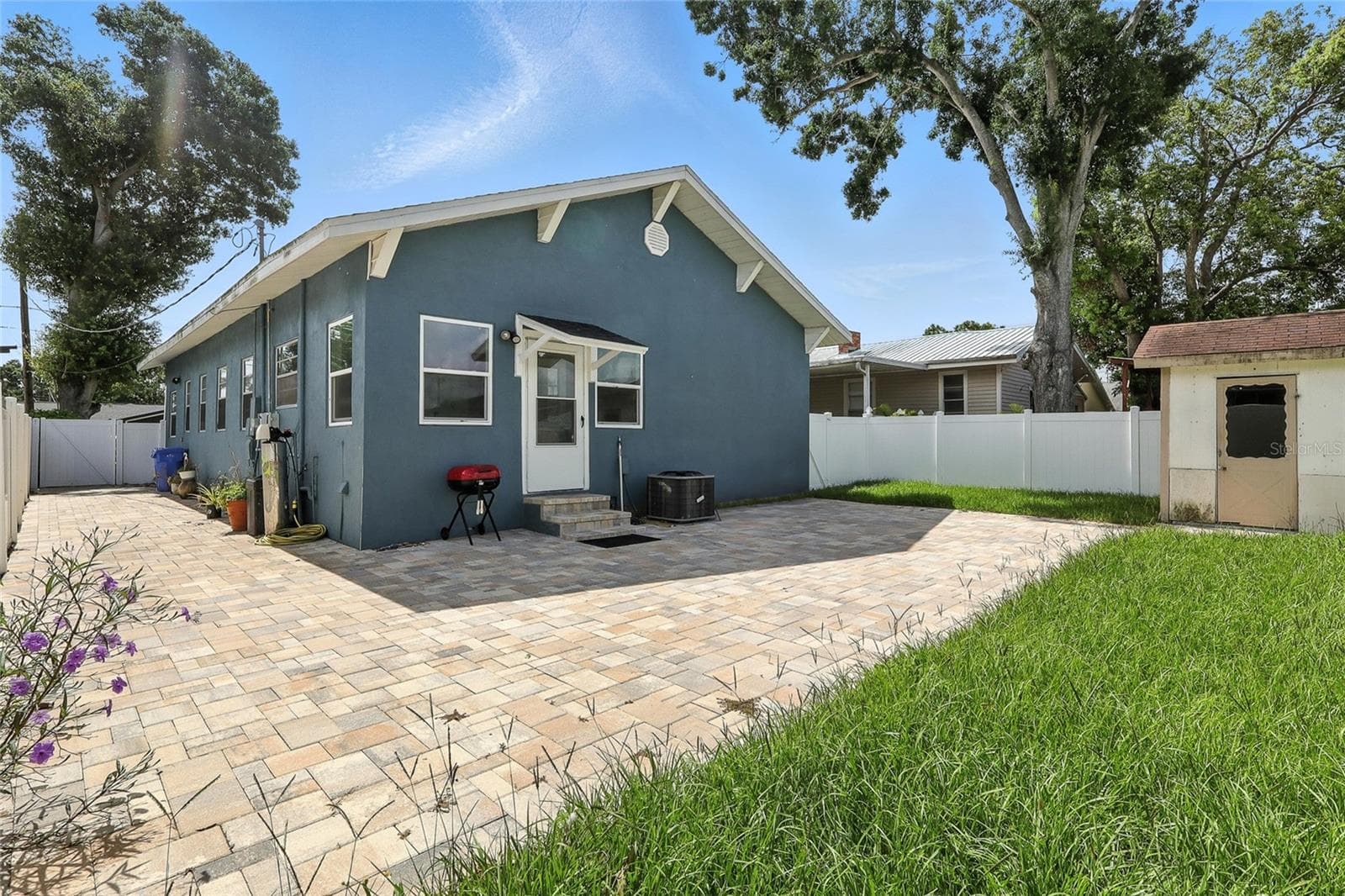 Single Family Residence at 7012 N HUBERT AVE, TAMPA, photo 10 of 33