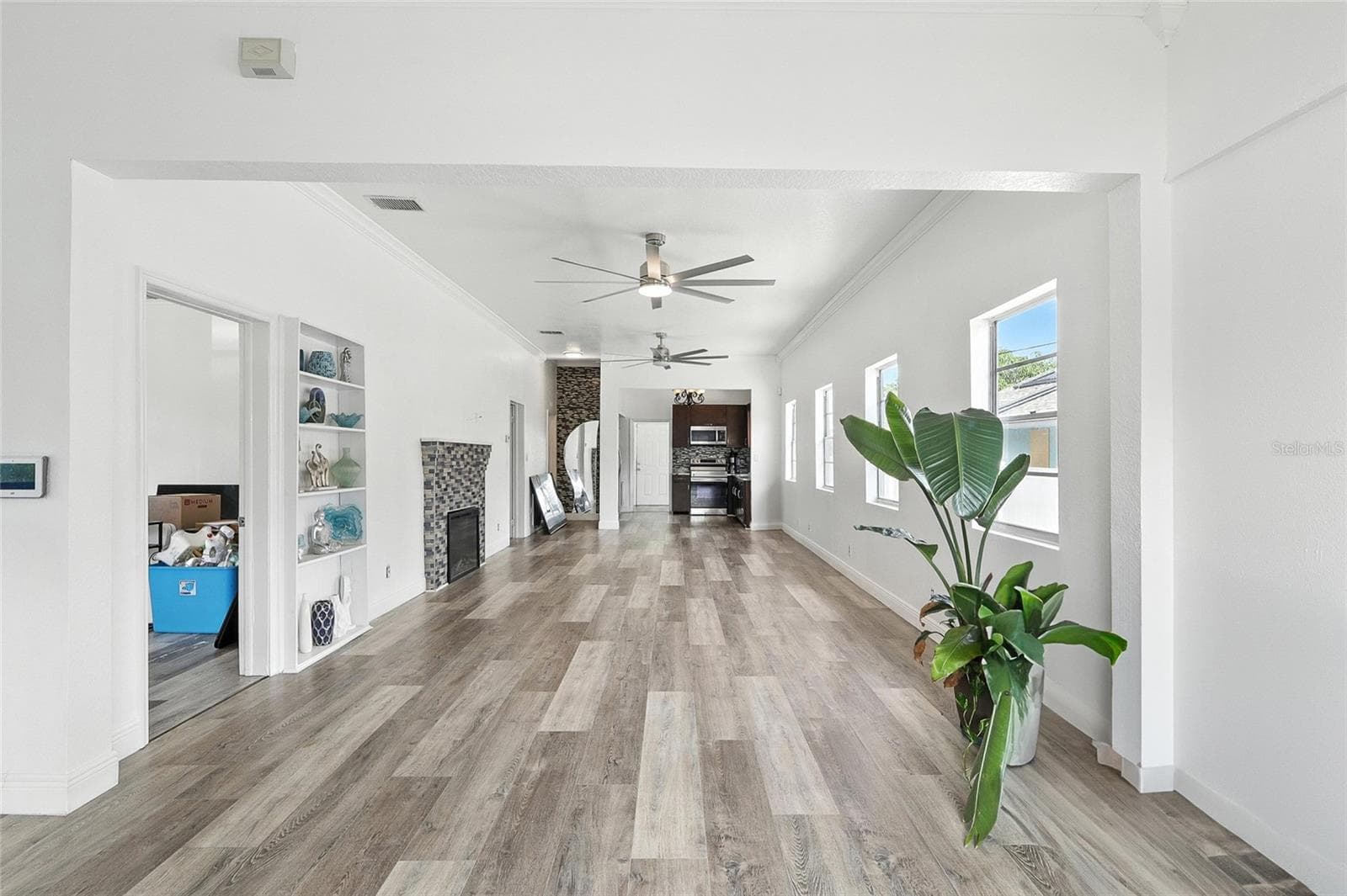 Single Family Residence at 7012 N HUBERT AVE, TAMPA, photo 17 of 33