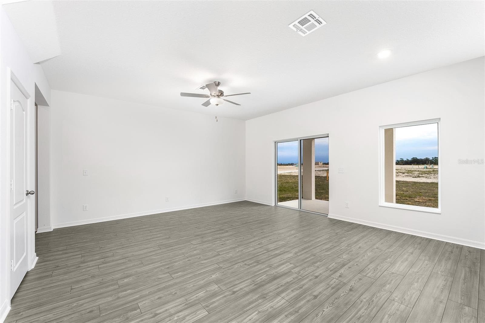 Single Family Residence at 3719 BERGAMOT ST, LAKE ALFRED, photo 3 of 20