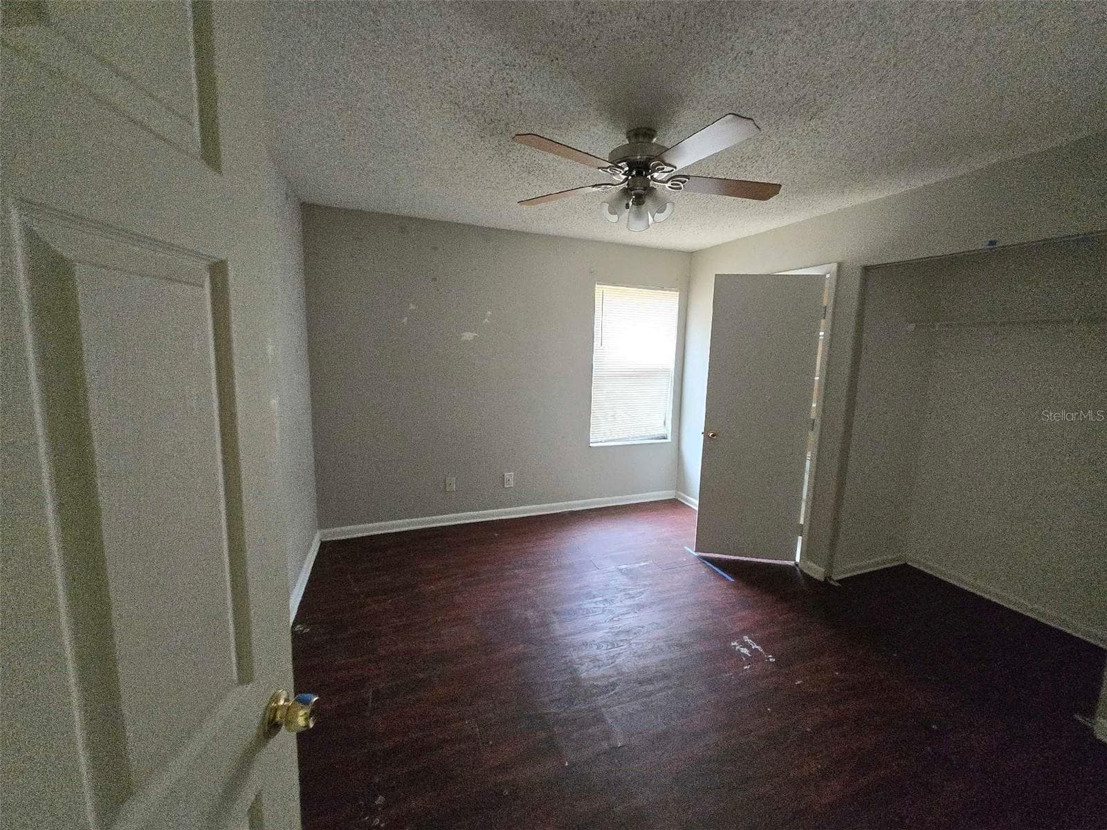 Single Family Residence at 3112 GORDON CT, TAMPA, photo 4 of 11