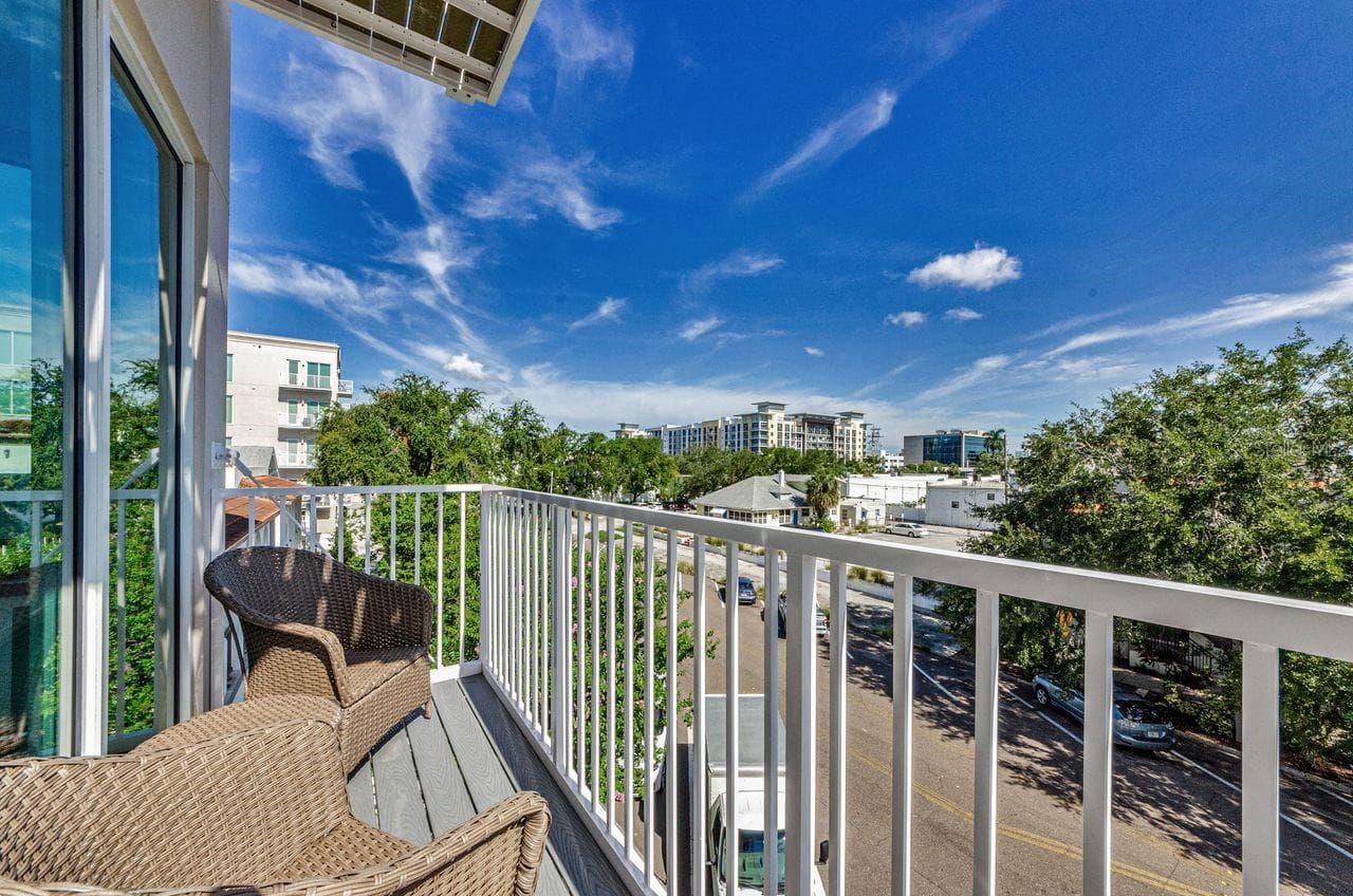 Condominium at 600 3RD AVE S #301, ST PETERSBURG, photo 6 of 61