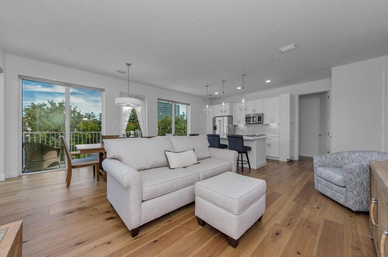 Condominium at 600 3RD AVE S #301, ST PETERSBURG, photo 10 of 61