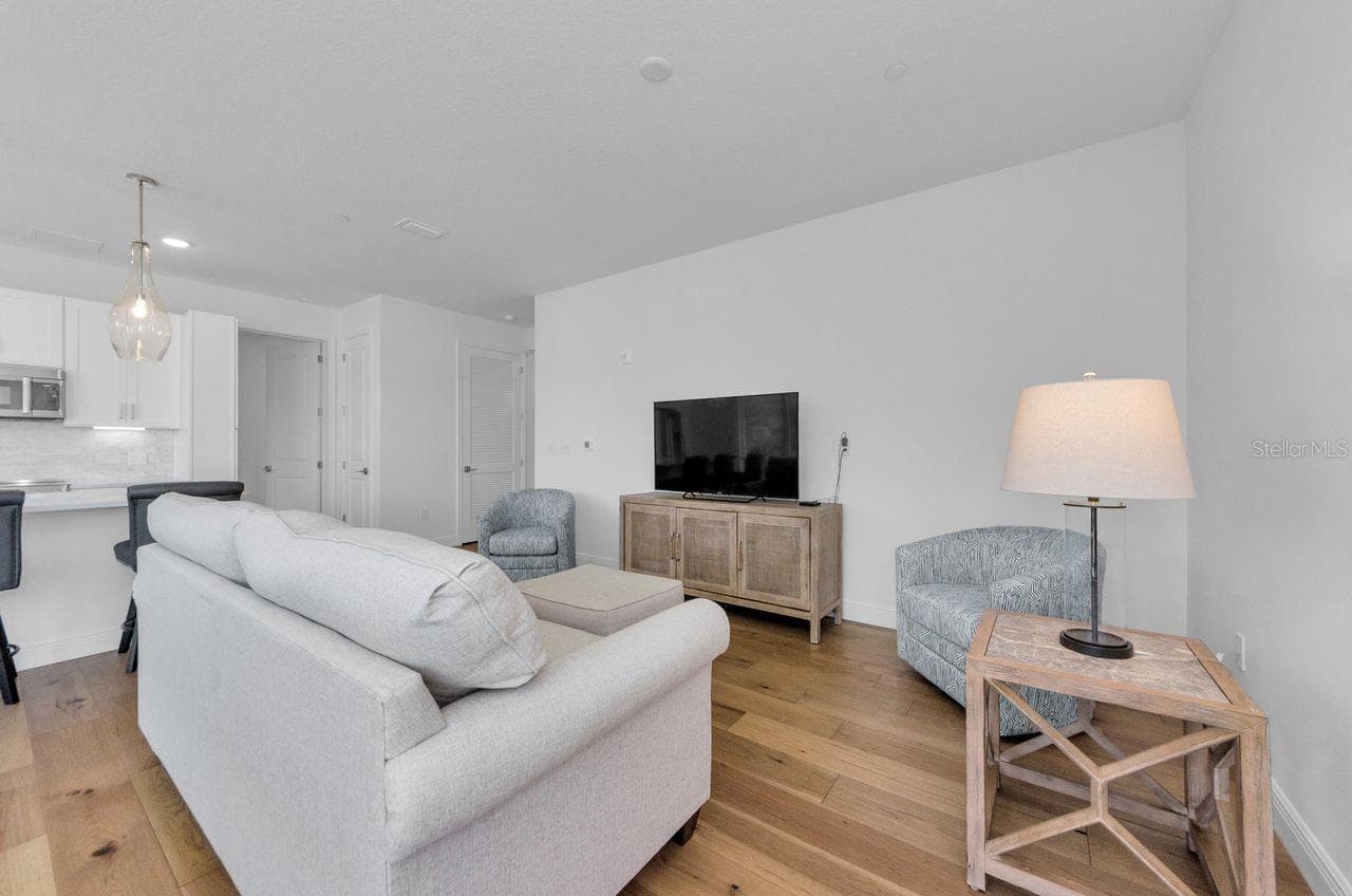 Condominium at 600 3RD AVE S #301, ST PETERSBURG, photo 11 of 61