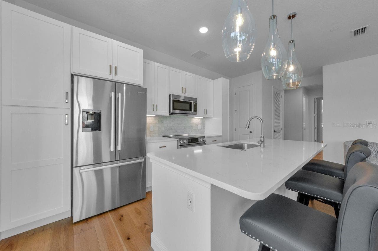 Condominium at 600 3RD AVE S #301, ST PETERSBURG, photo 16 of 61