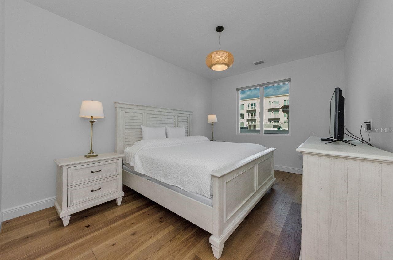 Condominium at 600 3RD AVE S #301, ST PETERSBURG, photo 25 of 61