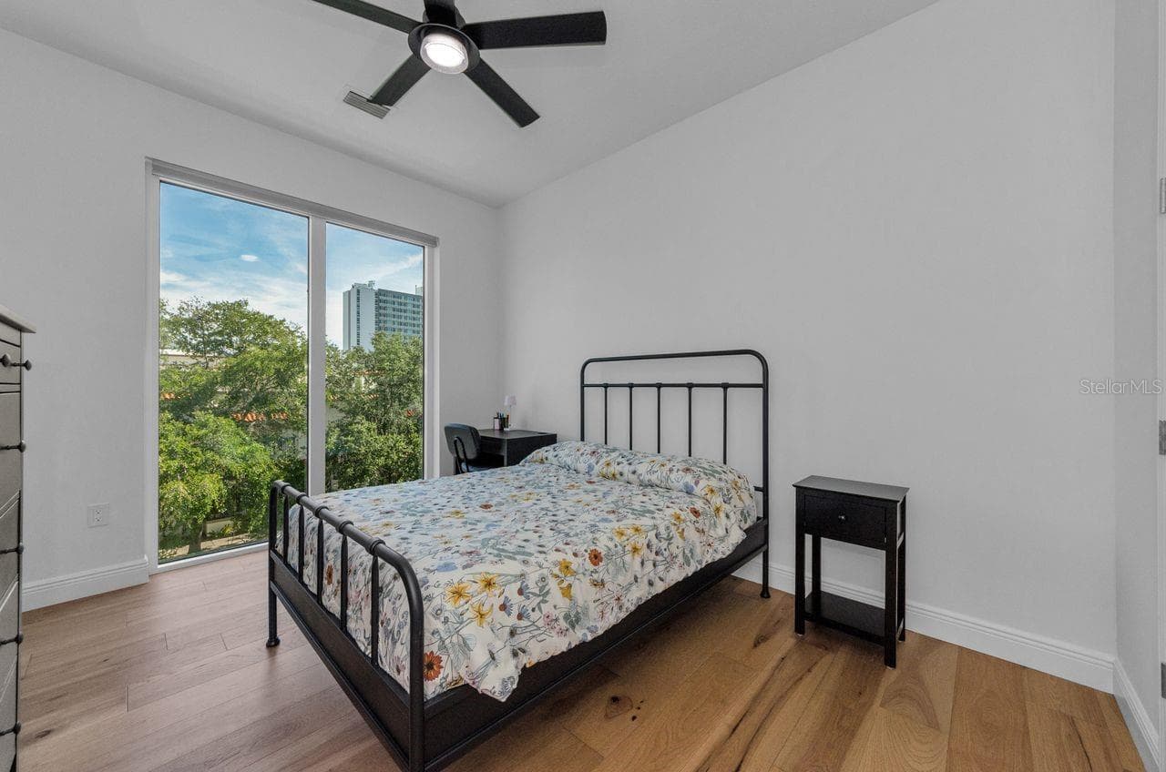Condominium at 600 3RD AVE S #301, ST PETERSBURG, photo 31 of 61