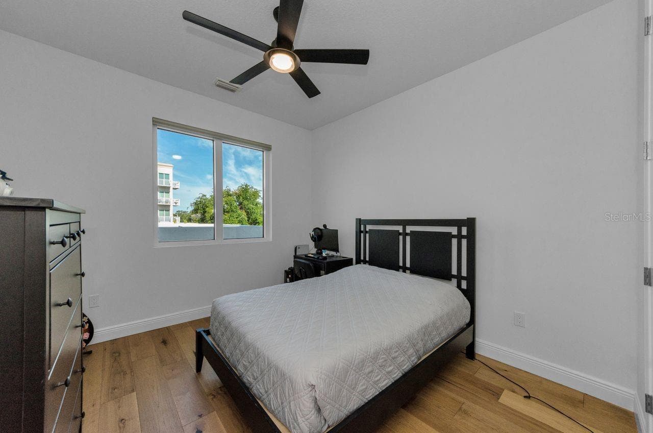 Condominium at 600 3RD AVE S #301, ST PETERSBURG, photo 33 of 61