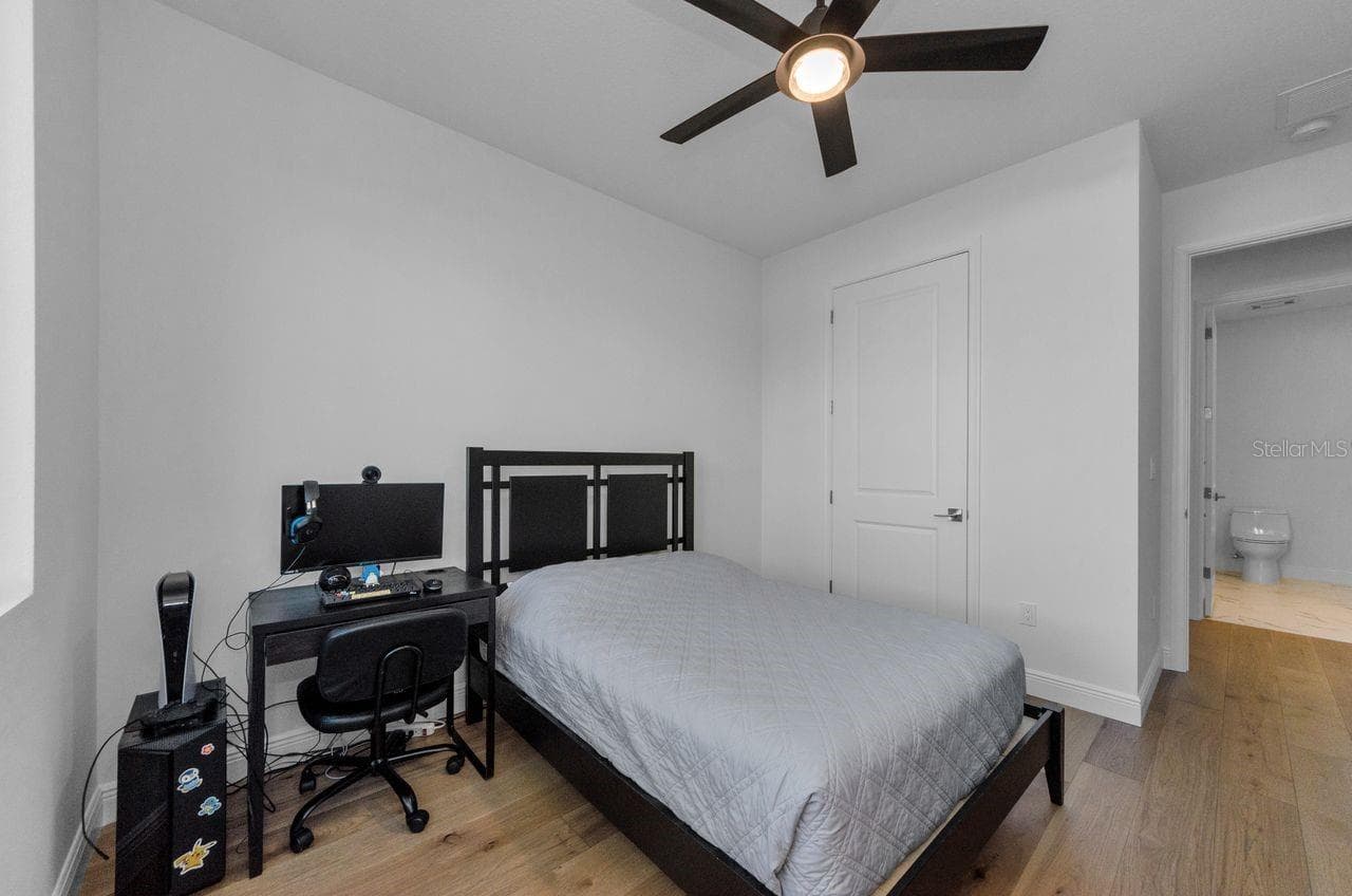 Condominium at 600 3RD AVE S #301, ST PETERSBURG, photo 34 of 61