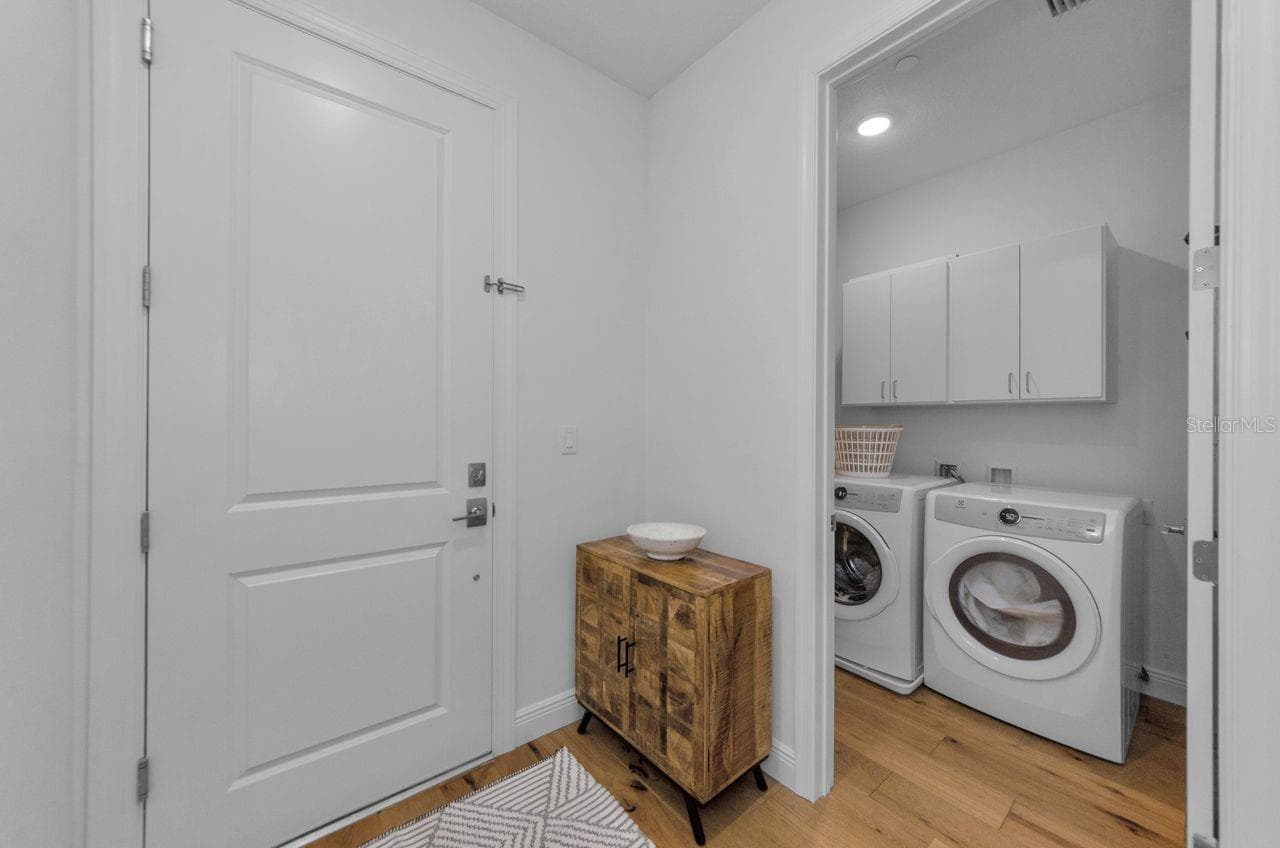 Condominium at 600 3RD AVE S #301, ST PETERSBURG, photo 36 of 61