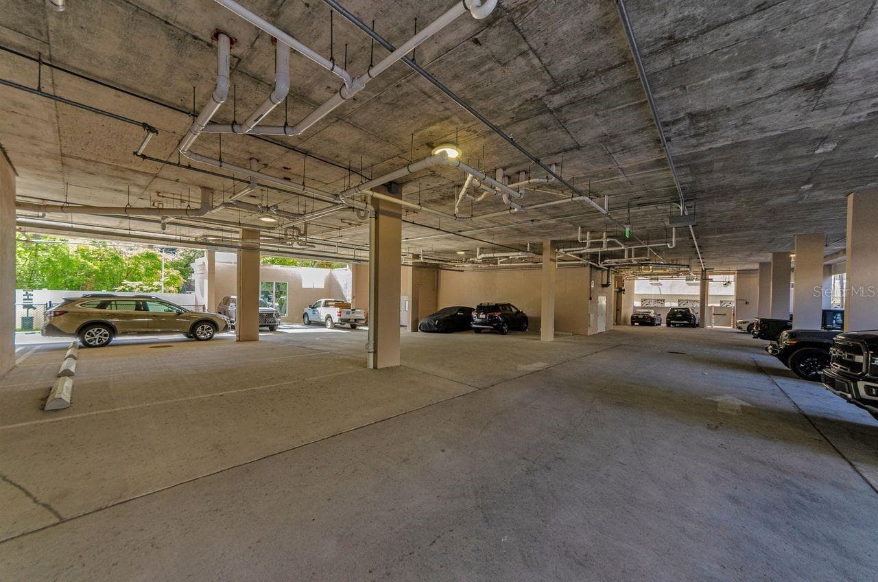 Condominium at 600 3RD AVE S #301, ST PETERSBURG, photo 51 of 61