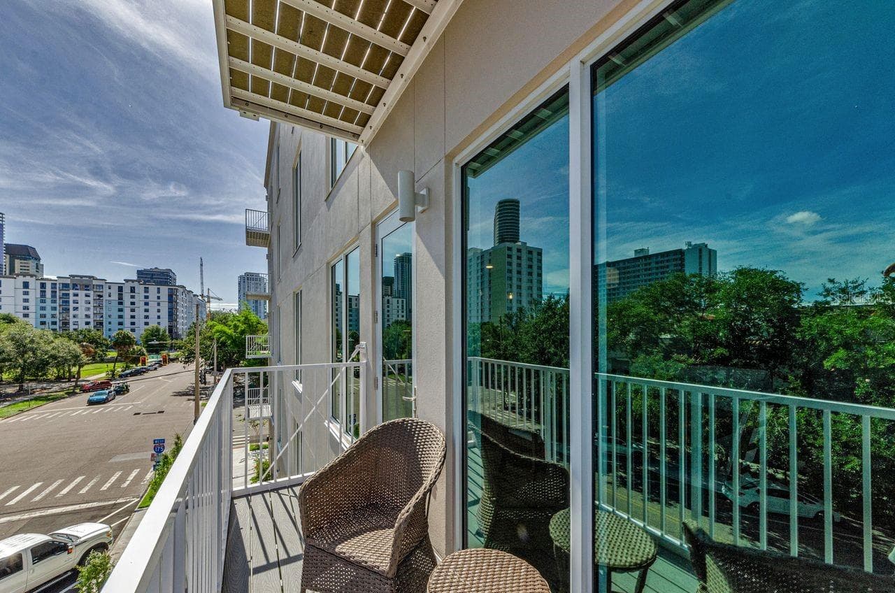 Condominium at 600 3RD AVE S #301, ST PETERSBURG, photo 52 of 61
