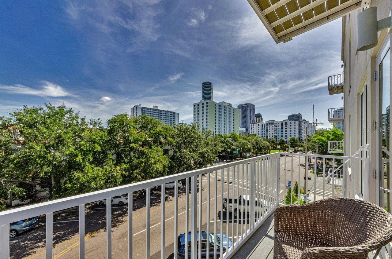 Condominium at 600 3RD AVE S #301, ST PETERSBURG, photo 54 of 61