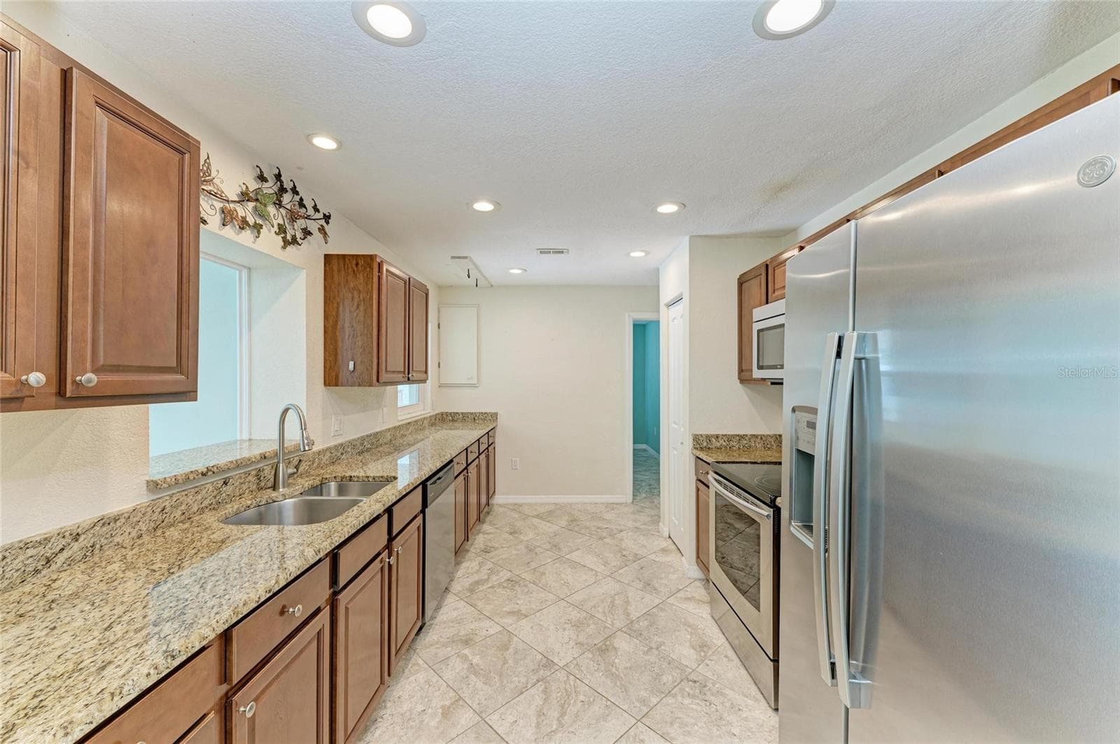 Single Family Residence at 557 READING ST NW, PORT CHARLOTTE, photo 14 of 47