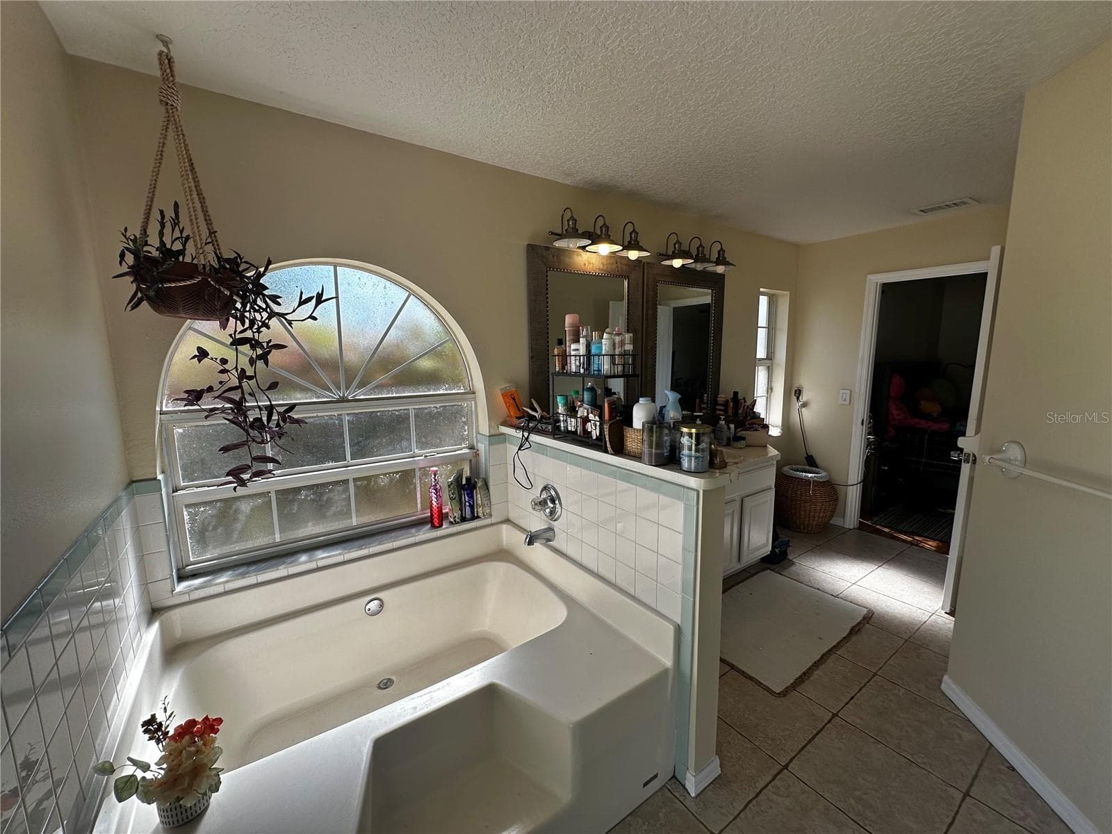 Single Family Residence at 17302 2ND ST, MONTVERDE, photo 20 of 41