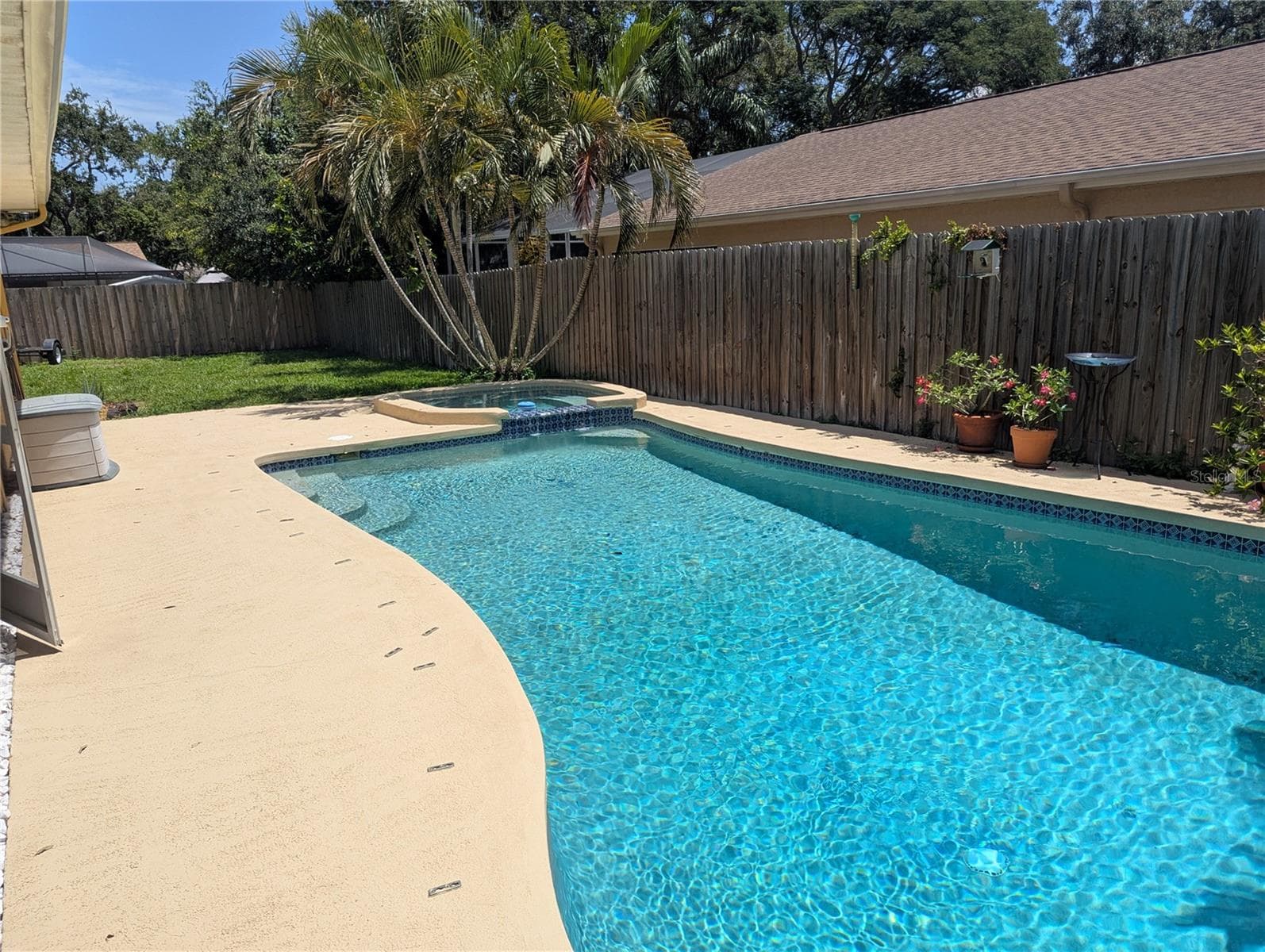 Pool and deck - 5710 S BERNIE ST, TAMPA