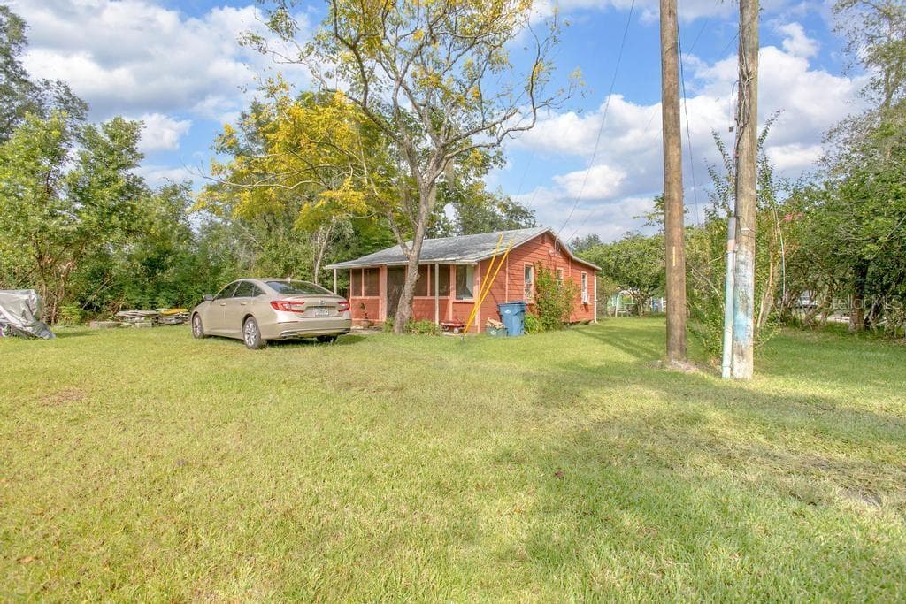 1 SMITH CT