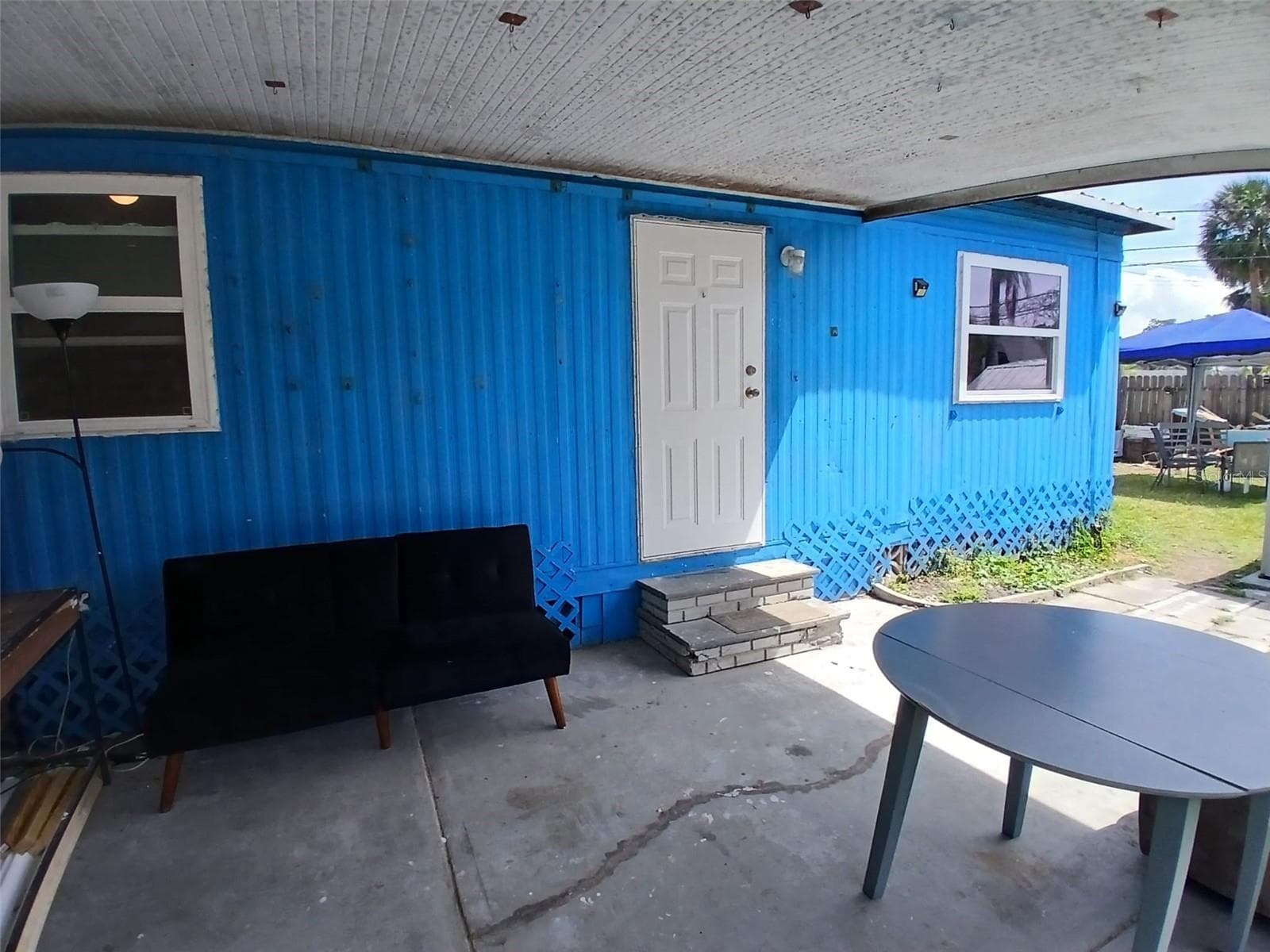 6604 SANDRA DR