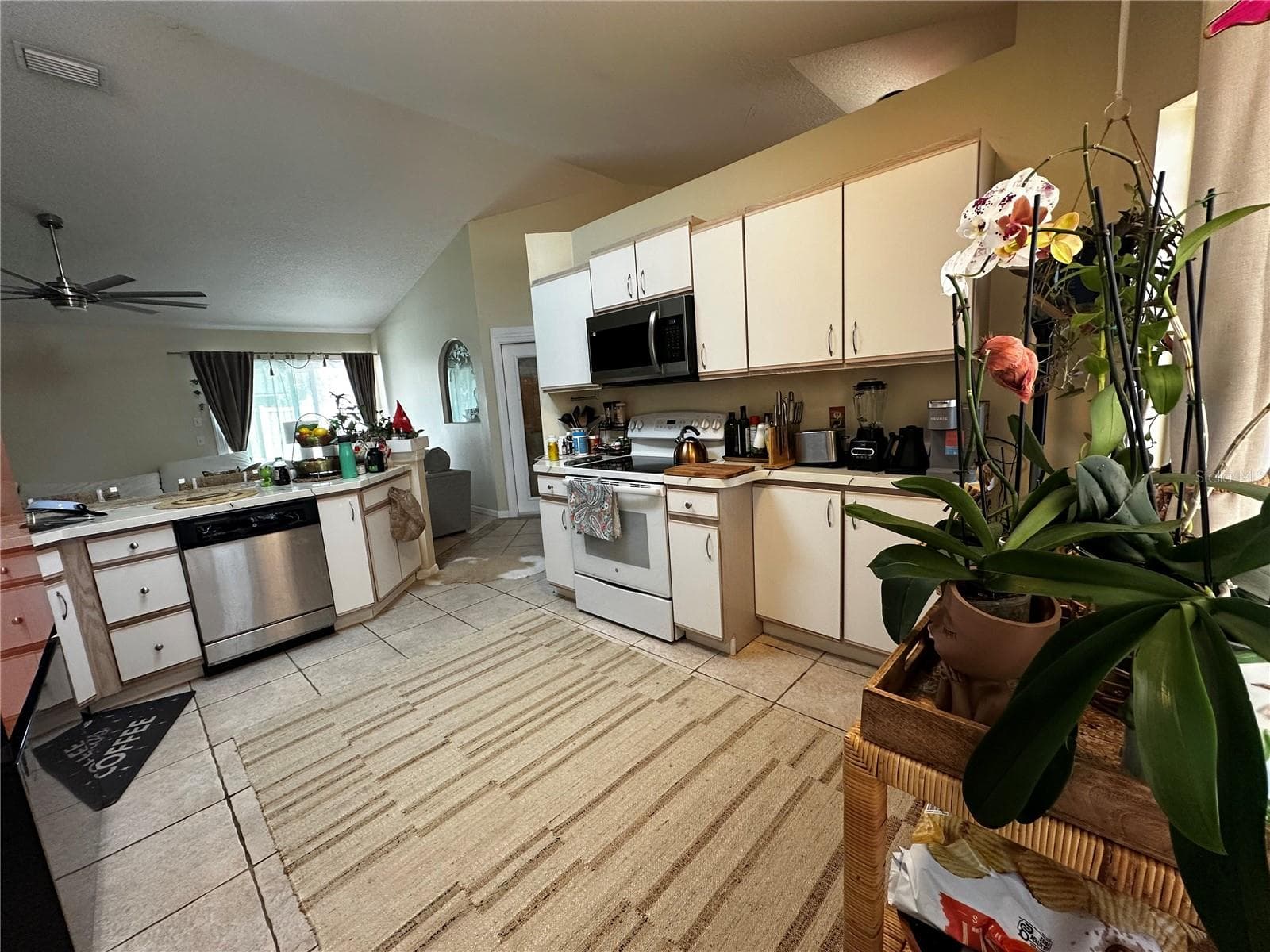 Single Family Residence at 17302 2ND ST, MONTVERDE, photo 32 of 41