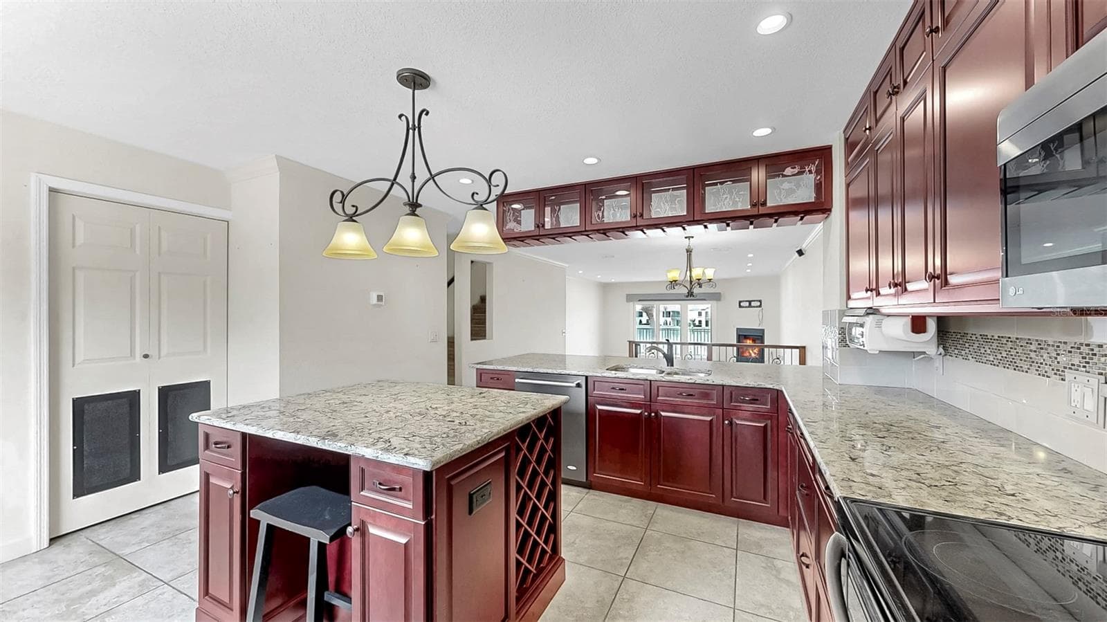 Kitchen - 459 HAVEN POINT DR, TREASURE ISLAND