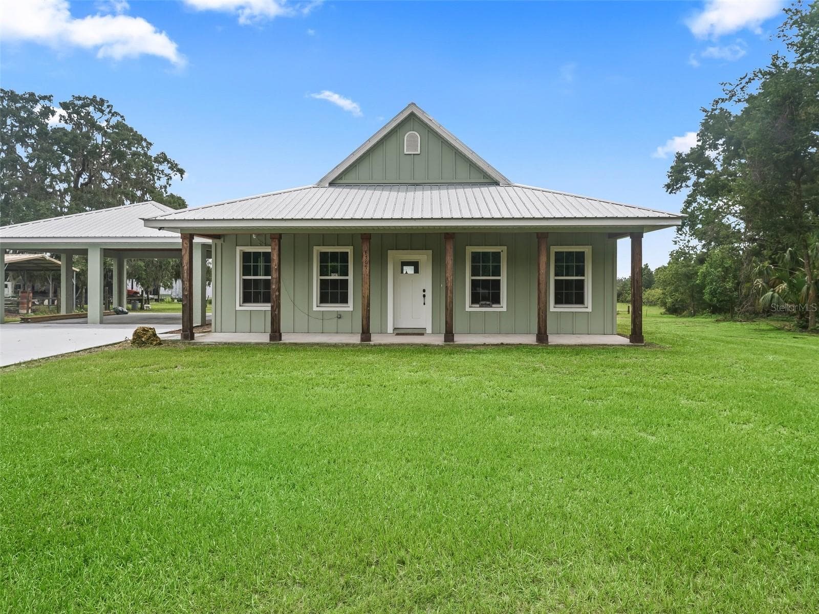 Single Family Residence at 8567 CR 635, BUSHNELL, photo 5 of 47