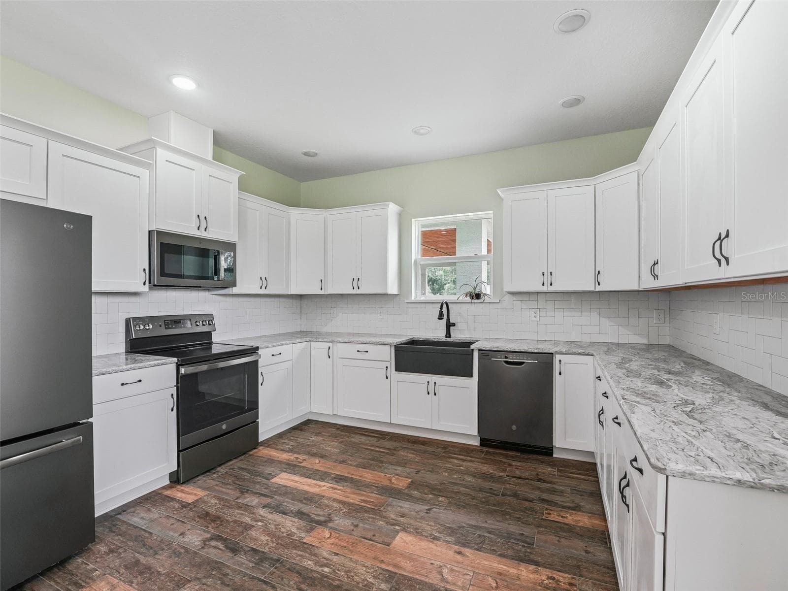 Single Family Residence at 8567 CR 635, BUSHNELL, photo 15 of 47