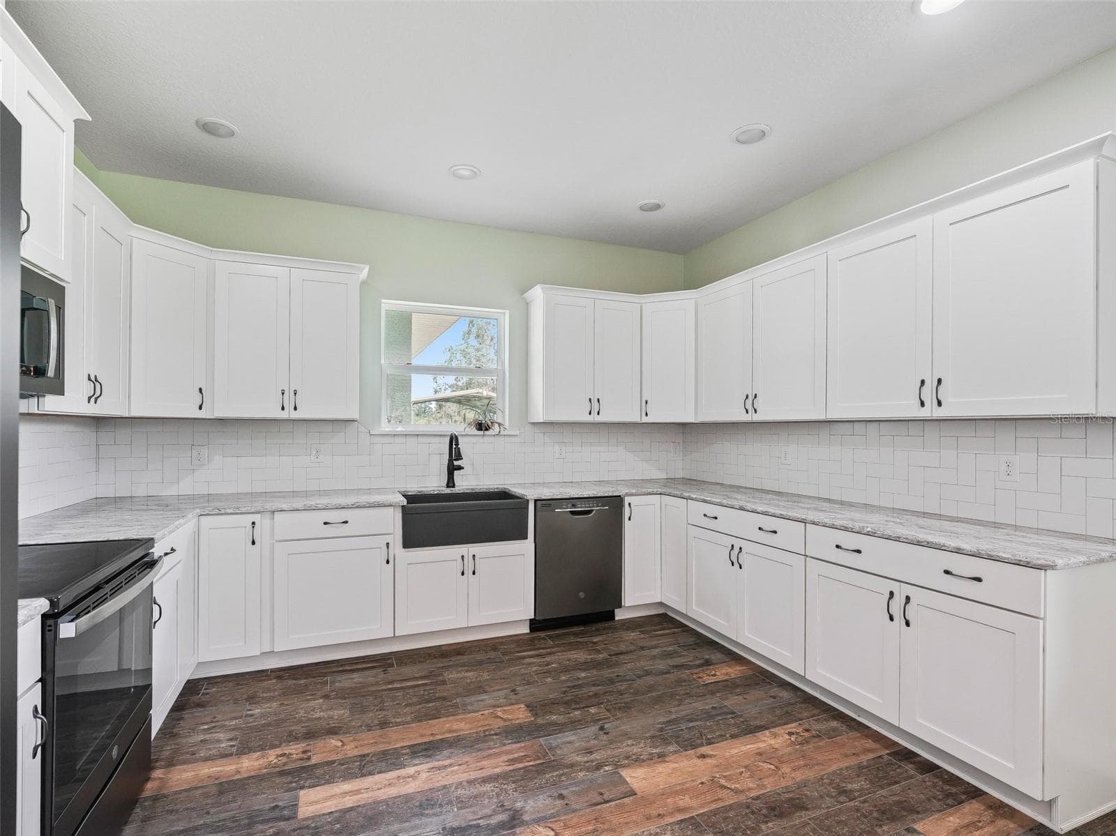 Single Family Residence at 8567 CR 635, BUSHNELL, photo 16 of 47