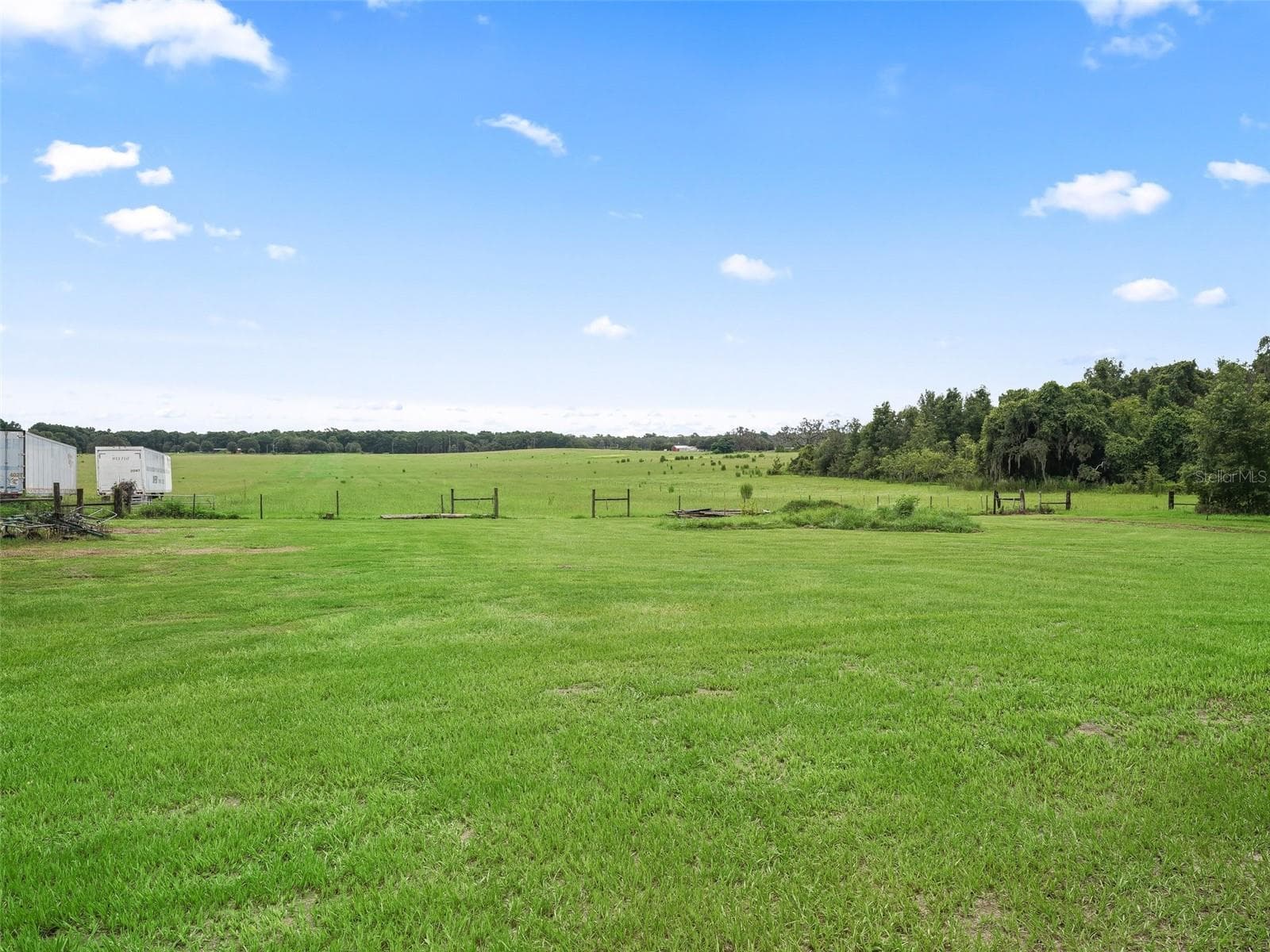 Single Family Residence at 8567 CR 635, BUSHNELL, photo 40 of 47