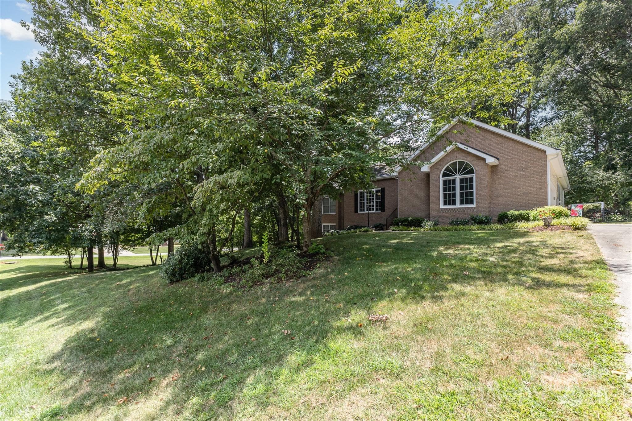 Single Family Residence at 101 Citation Lane, Gastonia, photo 10 of 40