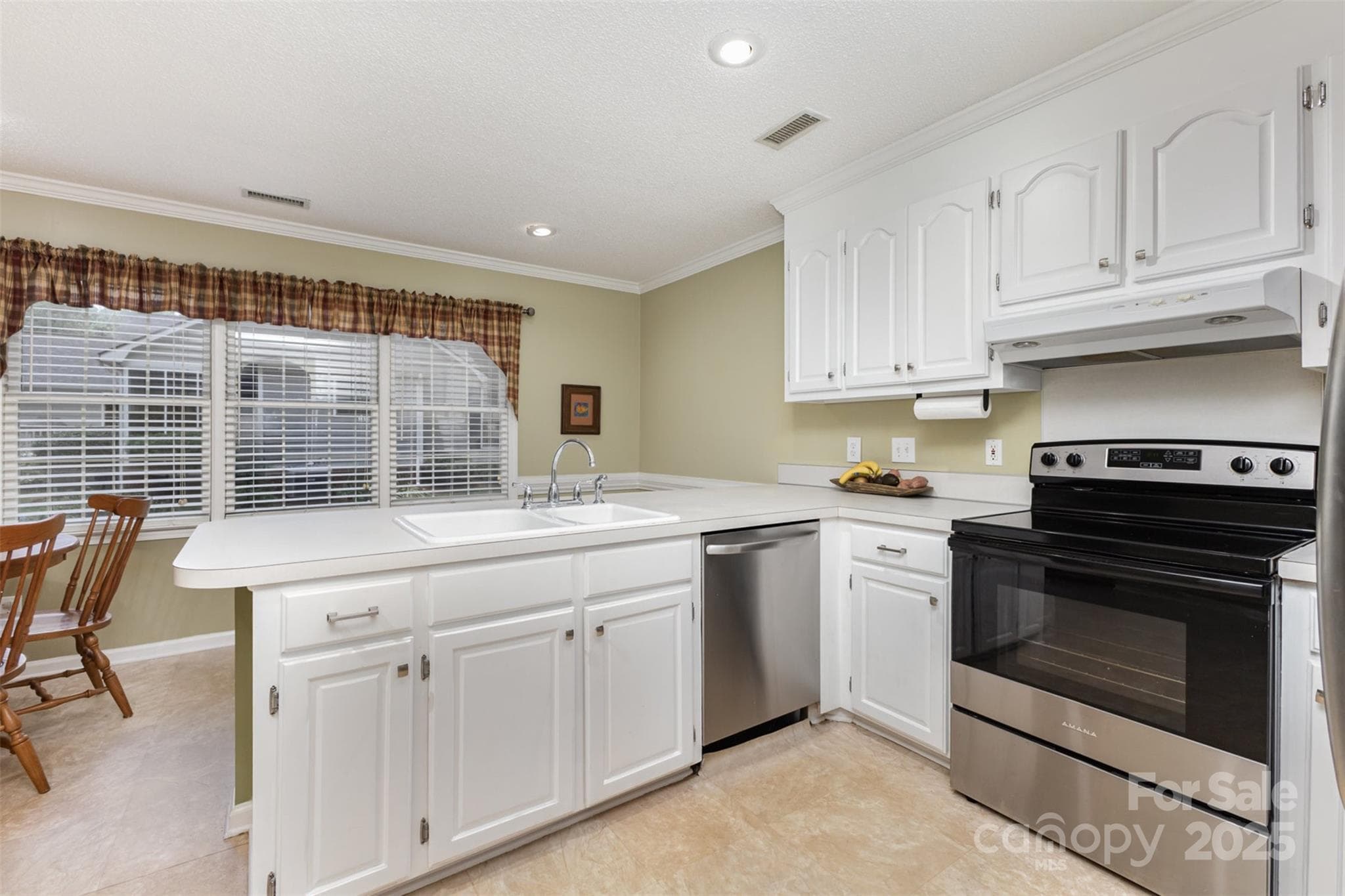Single Family Residence at 101 Citation Lane, Gastonia, photo 19 of 40