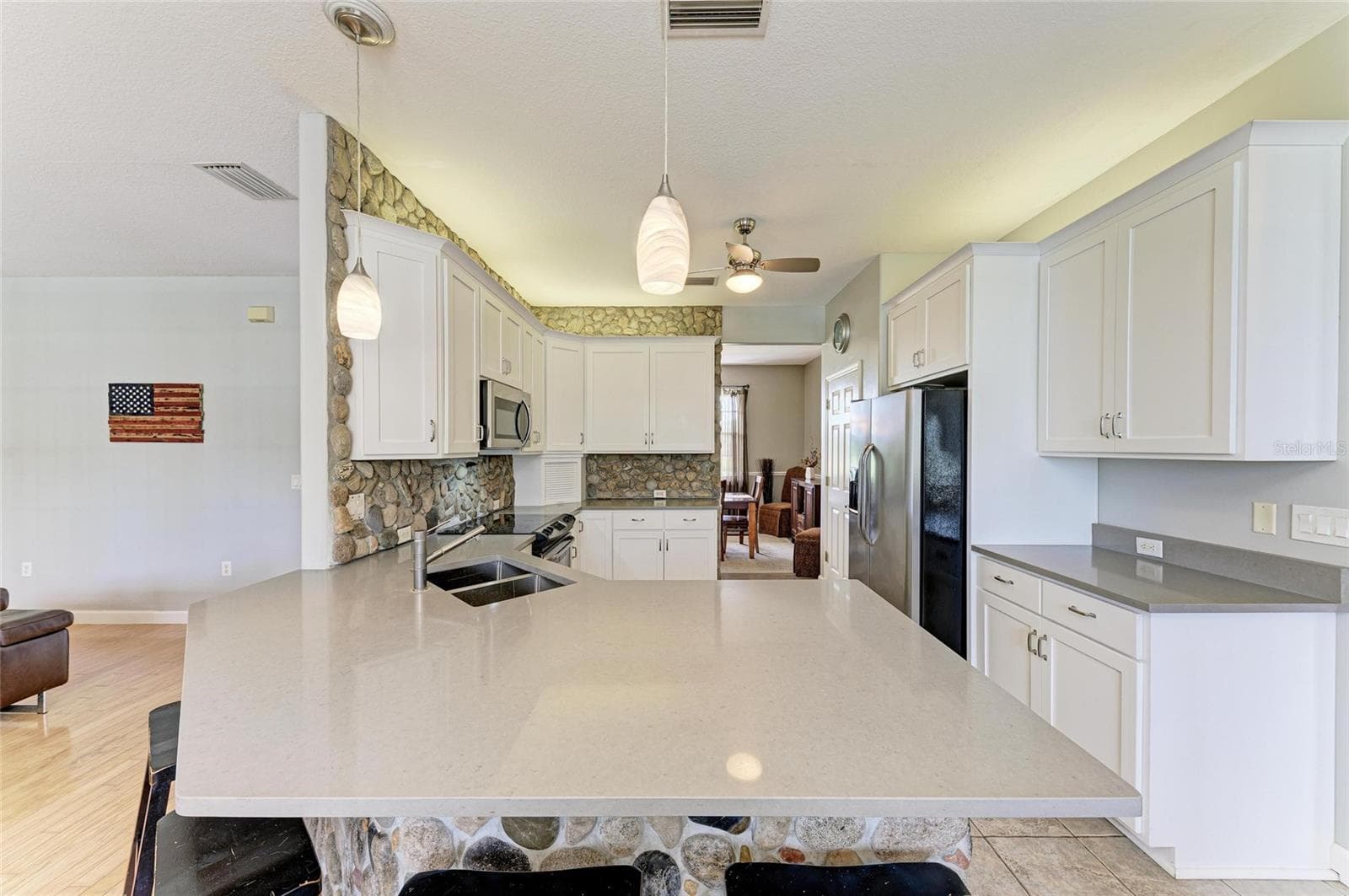 Quartz Counters - 8331 241ST ST E, MYAKKA CITY