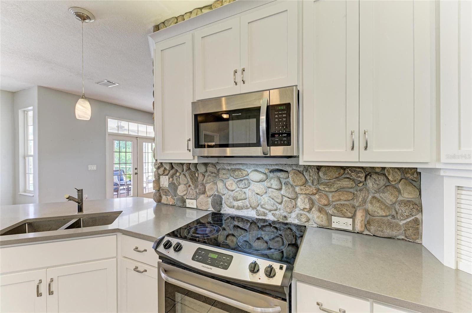 Beautiful stone accents and cabinetry - 8331 241ST ST E, MYAKKA CITY