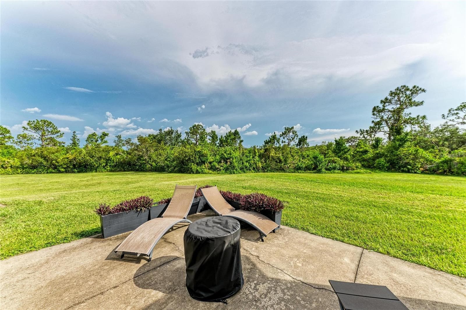 Firepit or Sundeck Area - 8331 241ST ST E, MYAKKA CITY