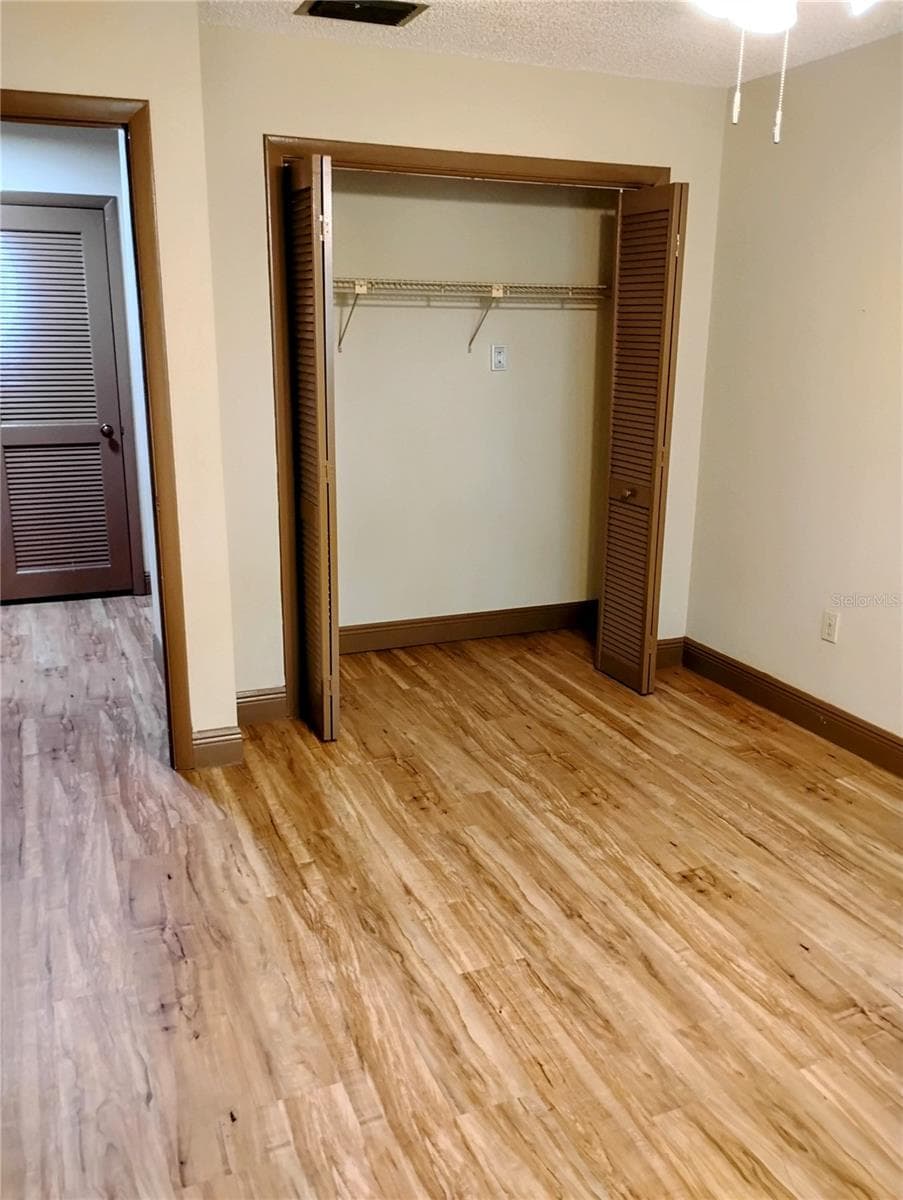 Condominium at 11721 RAINTREE DR, TAMPA, photo 8 of 14
