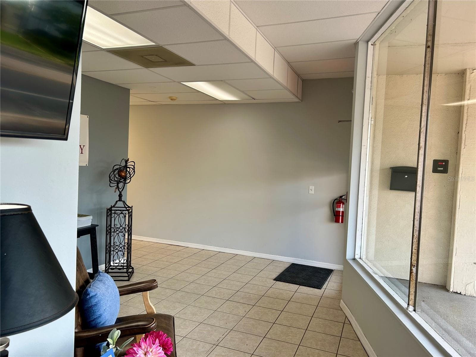 Office side lobby - 208 W MAIN ST, WAUCHULA
