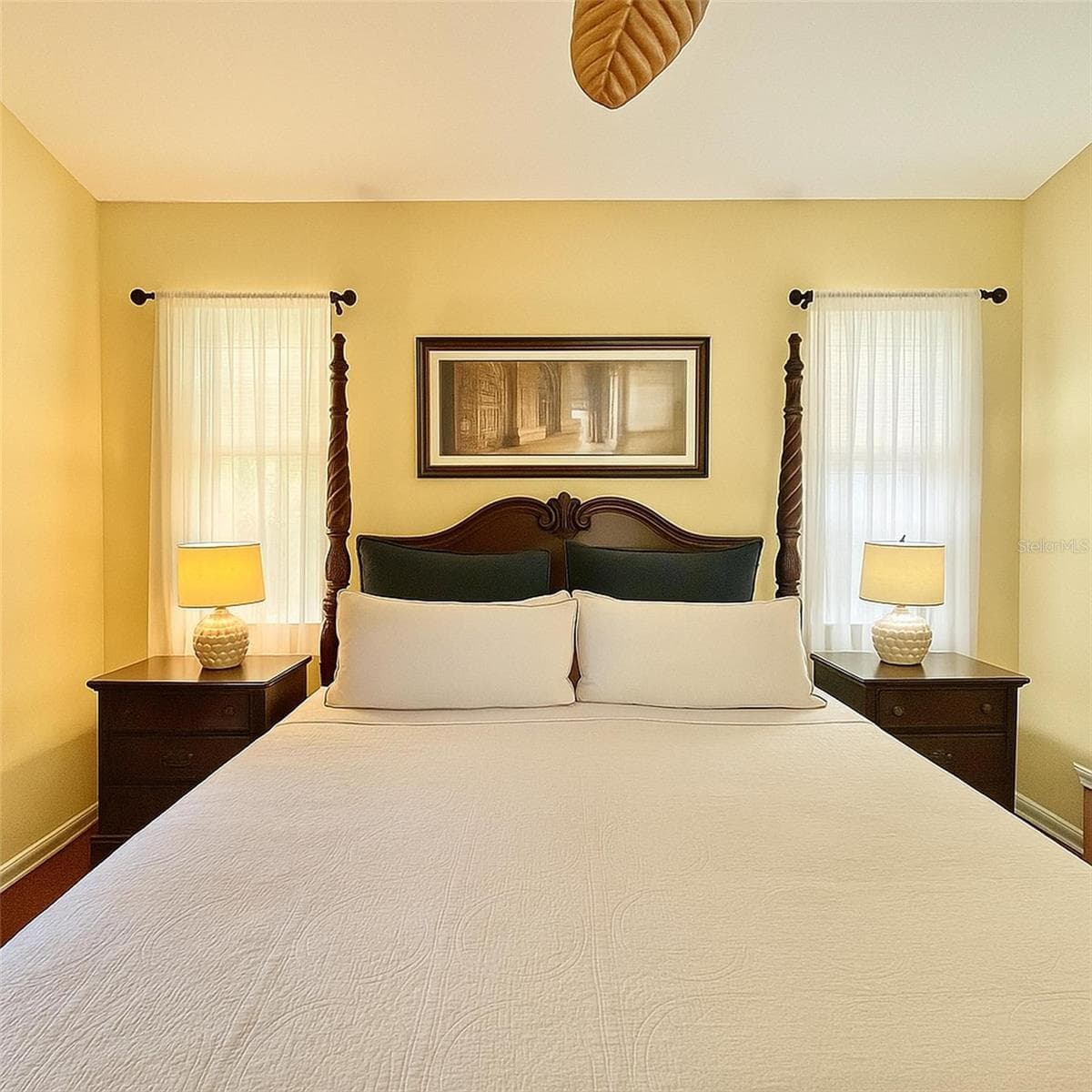 Master Bedroom front view - 119 CRESCENT MOON DR, GROVELAND